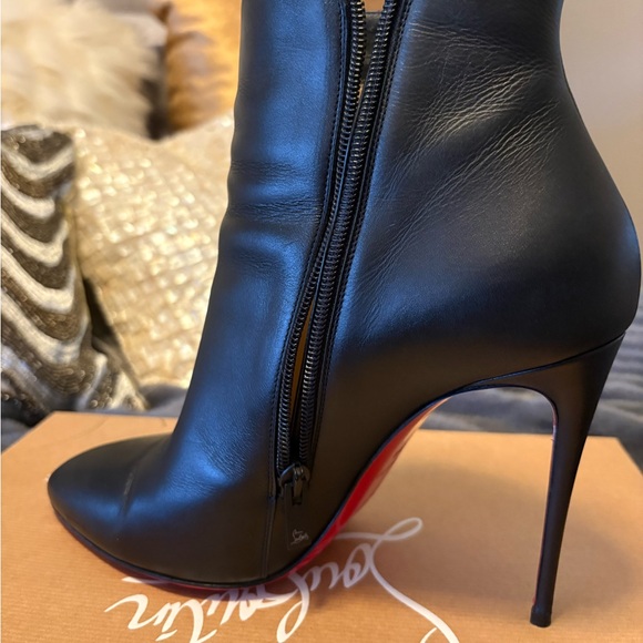 Christian Louboutin Bootie size 39.5 - Picture 7 of 10